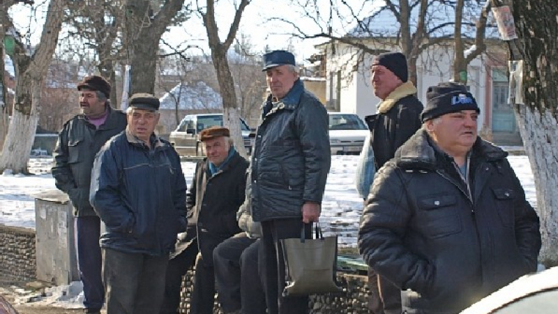 Село пропищя от нагли крадци 