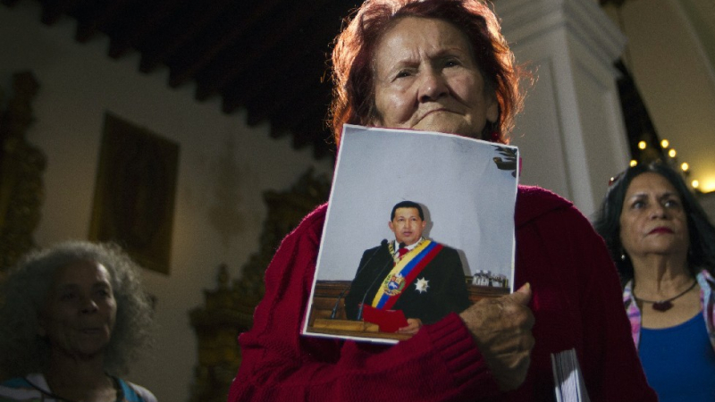 Зетът на Чавес: Състоянието на президента остава стабилно 