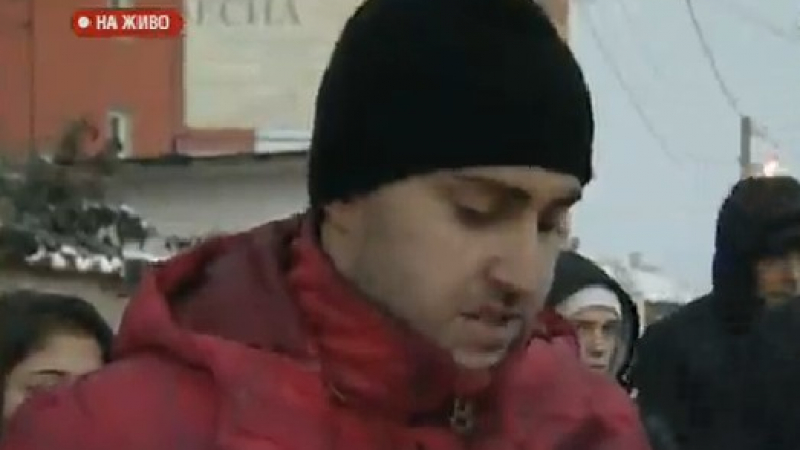 Софийски квартал скочи срещу роми, пребили младеж с брадви