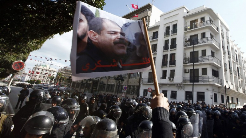 Демонстрантите в Тунис искат нова революция 