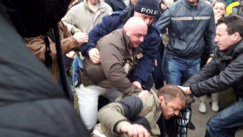 Арестуваха протестиращ срещу сметките за ток варненец 