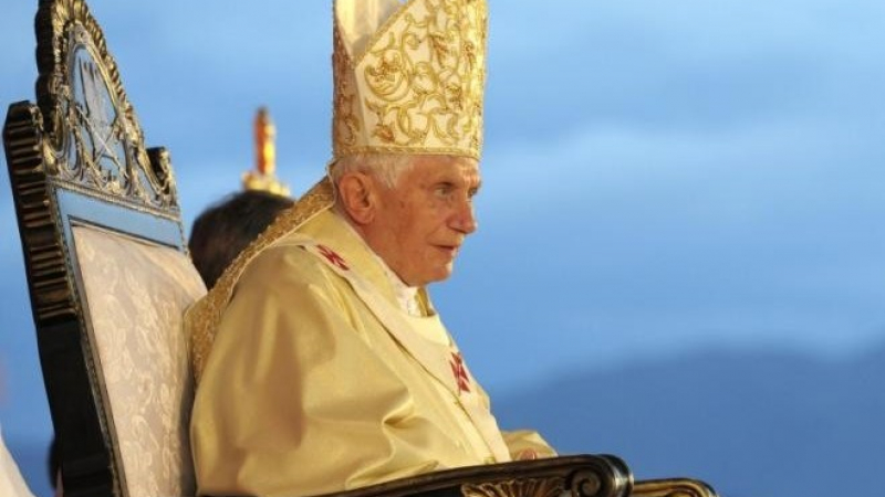 След Бенедикт XVI – само крачка до Апокалипсиса!