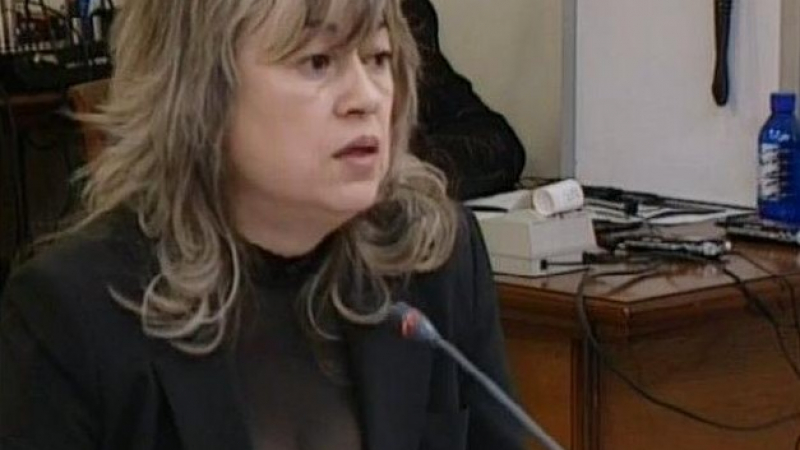 Галина Тонева разтворила прокурорски чадър над енергийната мафия