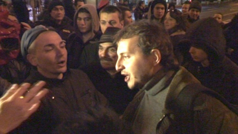БЛИЦ TV: Скандал на Орлов мост - протестиращи се хванаха за гушите