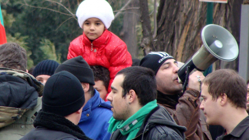 Напрежението в Пловдив ескалира, недоволните блокираха общината 