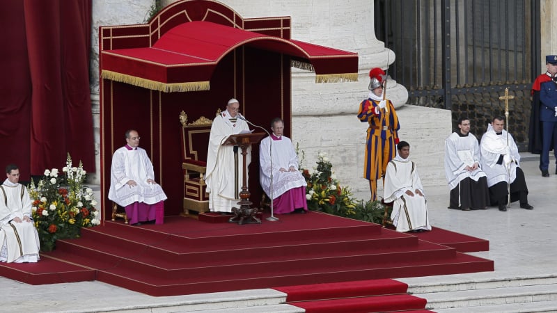 Папа Франциск: Нека не оставяме следи на смърт и унищожение