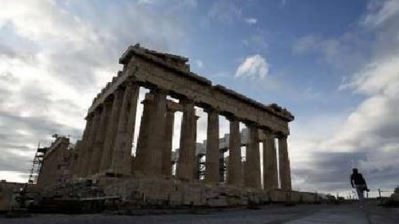 Бомба избухна близо до Акропола в Атина