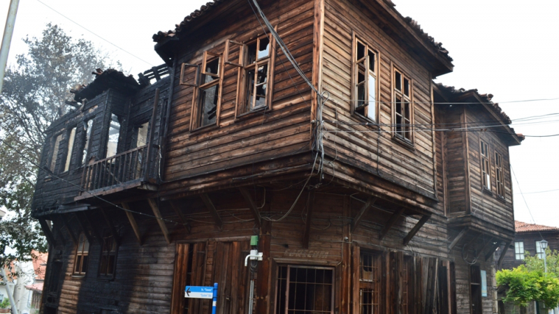 Мистерия с женски труп в гардероба обви къщата клада в Созопол