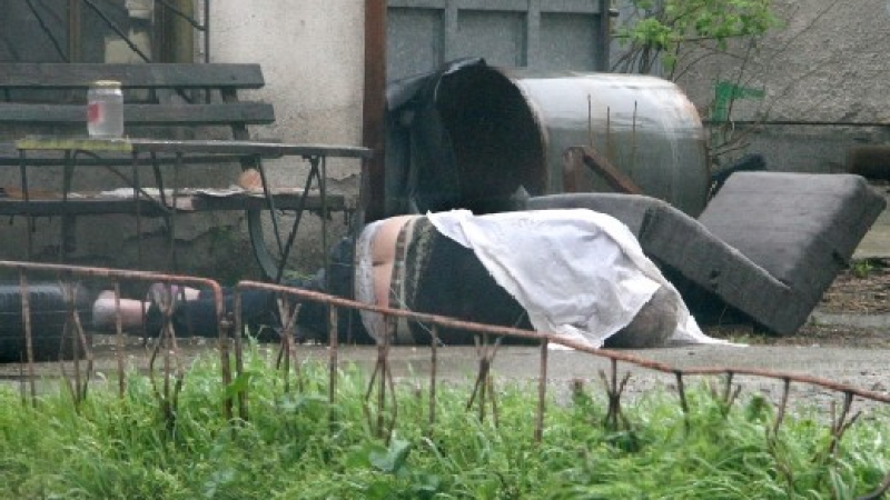 Откриха труп на бездомник в Пловдив 