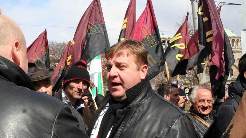 Красимир Каракачанов: Господ ни опази от коалиция с Дявола