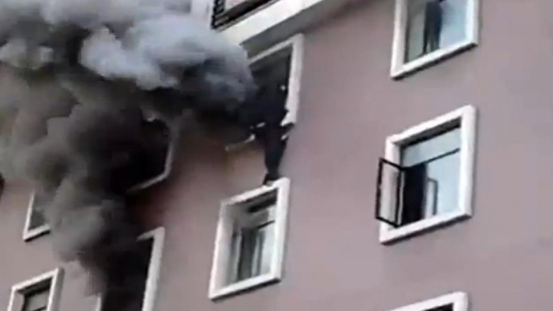 Пожар избухна в хотел, има 11 загинали и 50 ранени (ВИДЕО)