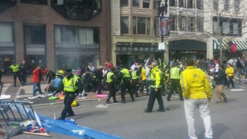 Полицията предупреждава за още бомби в Бостън 
