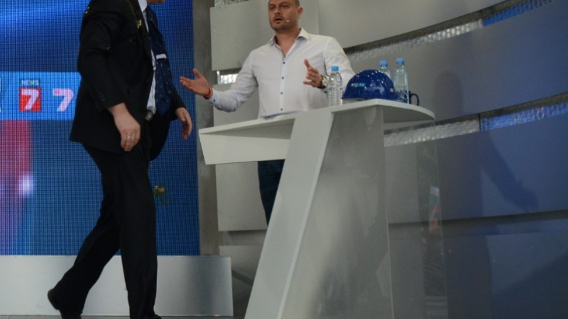 Вижте първо в БЛИЦ TV: Доброслав Димитров изригва в национален ефир!
