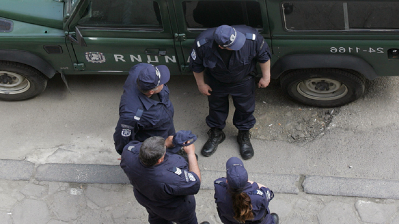 Над 200 полицаи ще пазят изборите в Ловешко