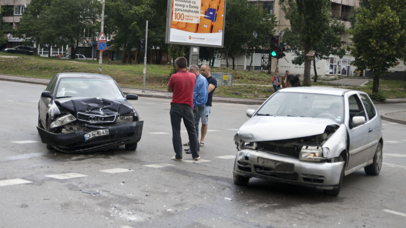 Катастрофа блокира столичния бул. “Тодор Александров”