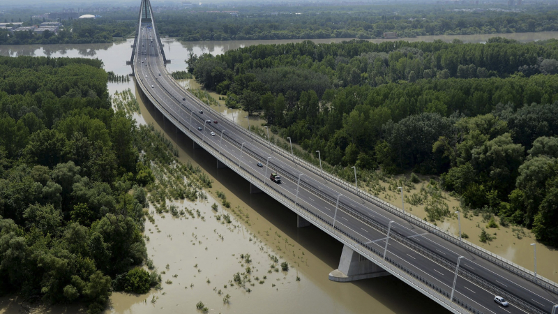 Потопът в Европа струва над 11 млрд. евро 