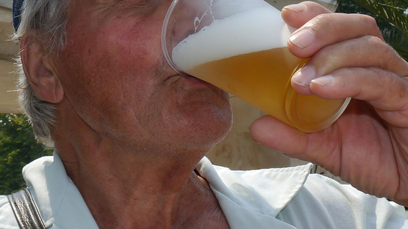Наши учени: Живата бира бори рака и сърдечносъдови заболявания