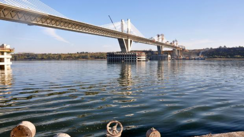 Плевенлиев и Орешарски откриват Дунав мост 2