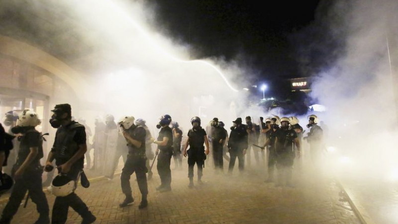 Протестиращите в Истанбул са вече терористи