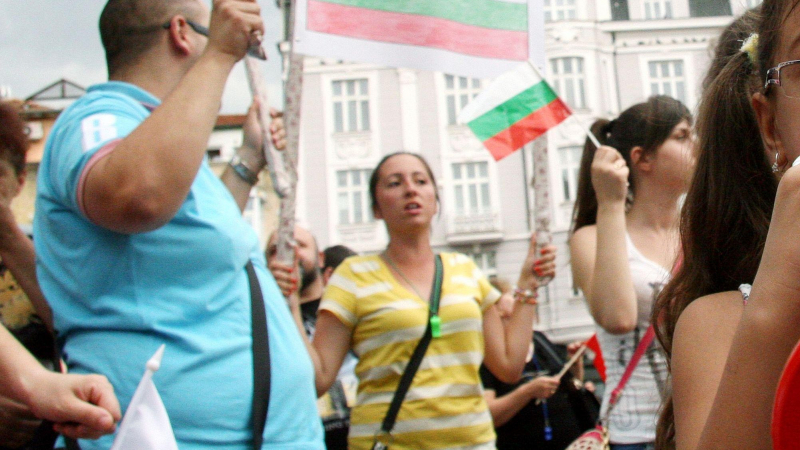Каймаканов пред протестиращите: Ако Орешарски ми поиска оставката, ще я дам