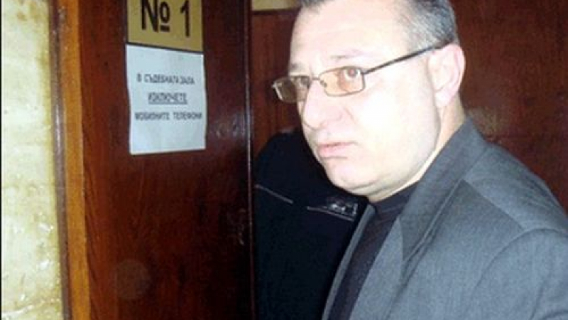 Михаил Парасков-Джагата заплашва да се самозапали във Врачанския затвор
