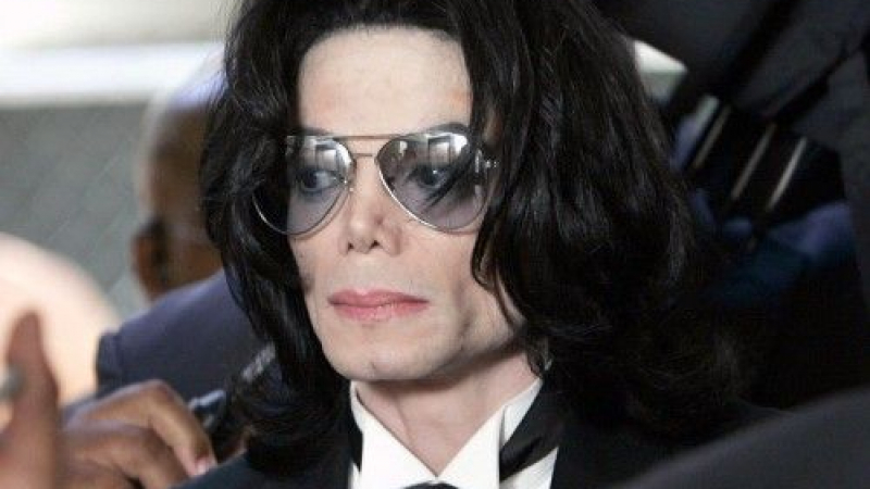 Майкъл Джексън е похарчил 35 милиона долара, за да прикрие изнасилванията на десетки момченца