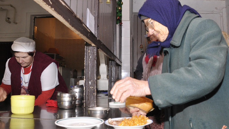 Обществена трапезария ще храни бедните в Кърджали