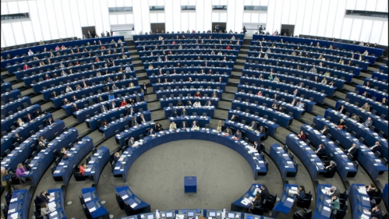 Европейският парламент обсъжда ситуацията в България