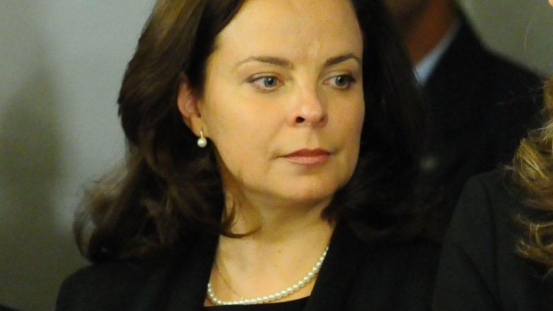 Здравният министър: Доц. Троянова остава в ръководството на Онкологията