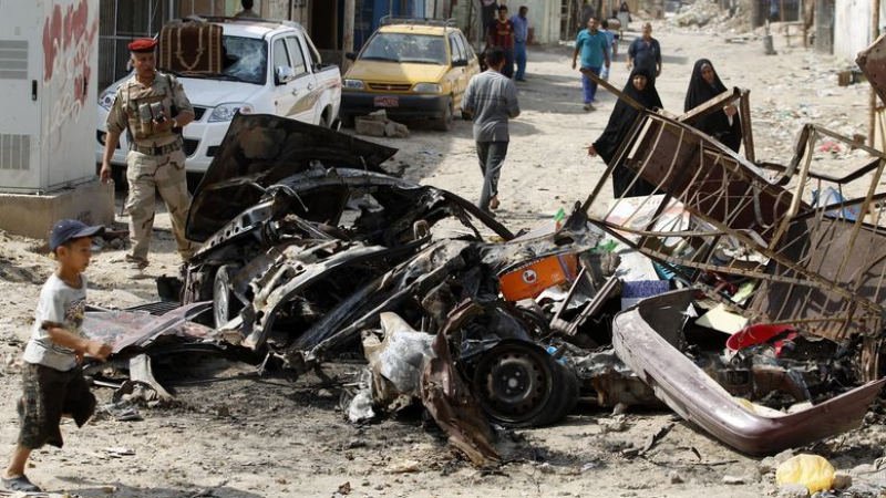 Камикадзе взриви 22 души в Ирак