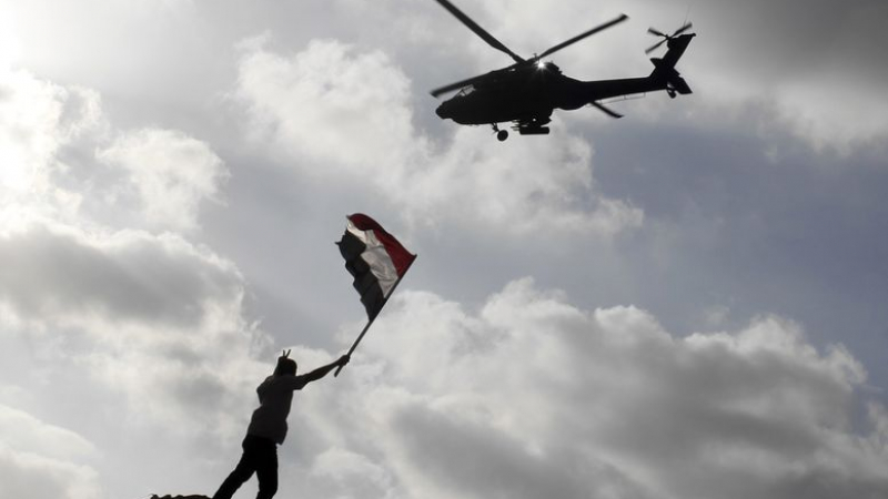 Армията в Египет: Готови сме да леем кръв в името на народа