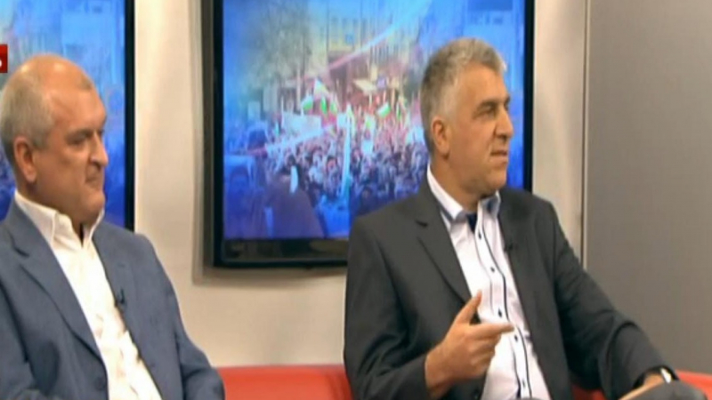 Румен Гечев: Кабинетът “Орешарски” категорично няма да подава оставка сега