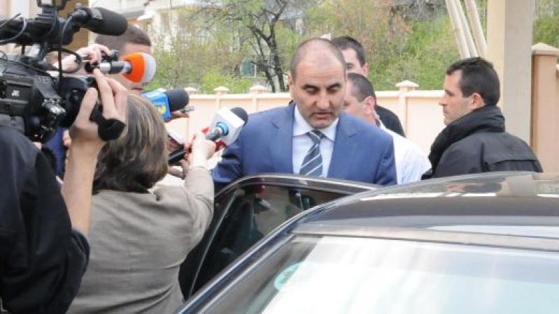 Прокуратурата поряза Цветанов и не отведе следователите