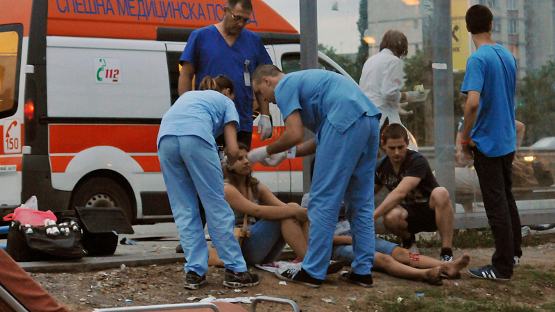 Момиченце в кома, жена в клинична смърт и още 10 ранени след касапницата на “Цариградско шосе” (ОБЗОР)