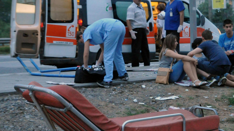 Младият мъж, пометен пред мола на “Цариградско”, прескочи трапа