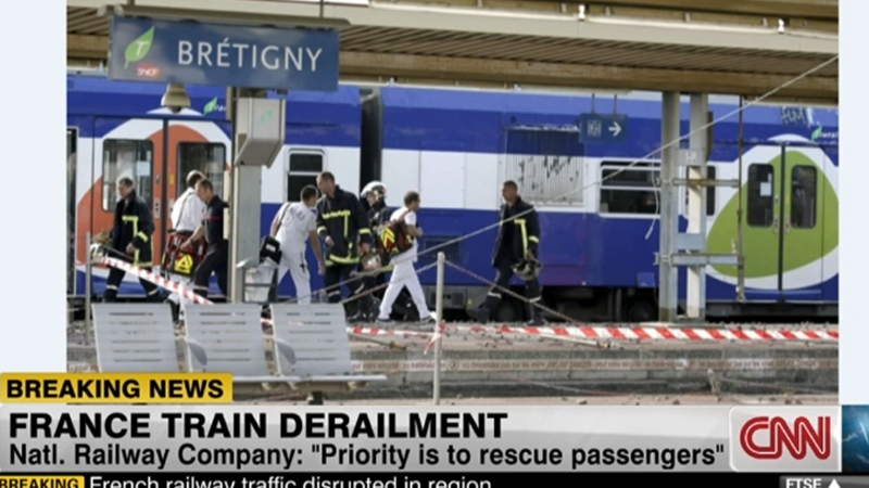 Още броят жертвите от влака убиец край Париж