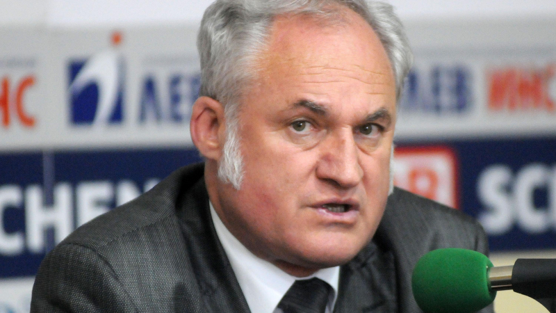 Кольо Парамов: Орешарски подава оставка до 5-6 дни