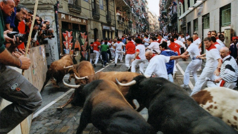 21 ранени при гонитба с бикове в Памплона