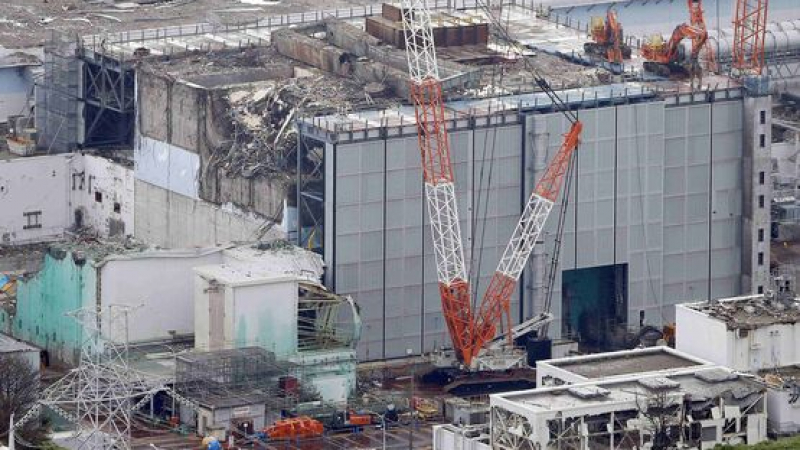 2000 спасители от АЕЦ &quot;Фукушима&quot; заразени с висока радиация
