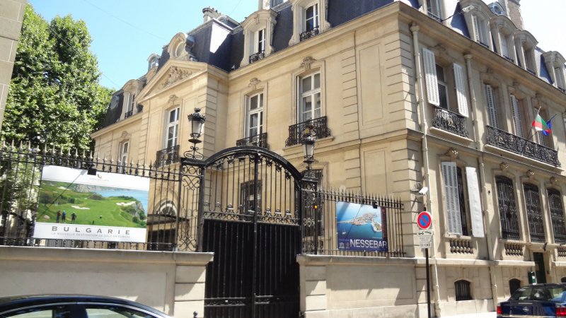 Защитниците на кабинета ще протестират пред френското посолство