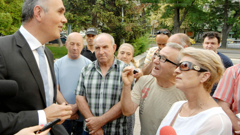 Първо в БЛИЦ: Протестът успя - сменят скандалния областен управител на Пловдив