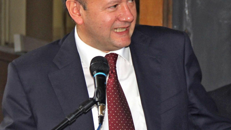 Миков отговори на ГЕРБ: Борисов подклажда и печели от ескалацията на напрежението