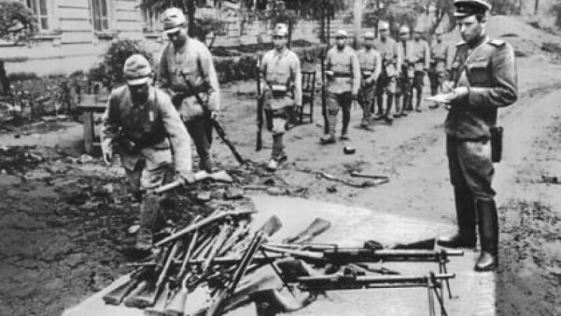 9.8.1945 г: Съветската армия започва операция в Манджурия