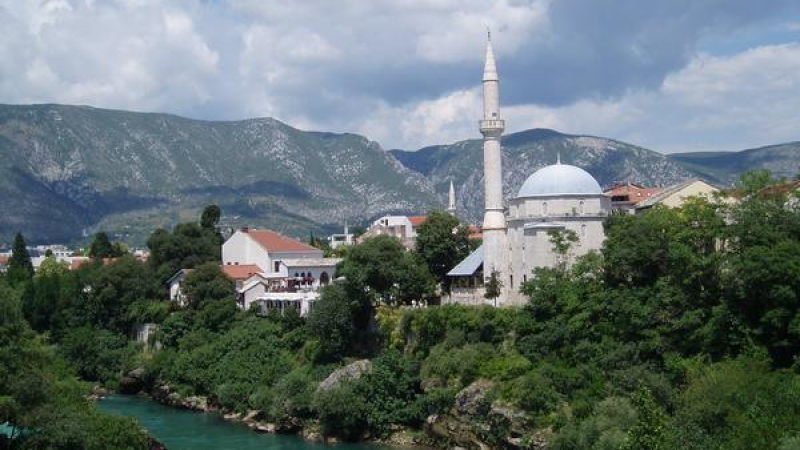  Сигнали за бомба получиха училища и в други балкански държави 