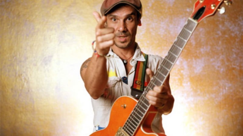 Миленита ще подгрява MANU CHAO в София