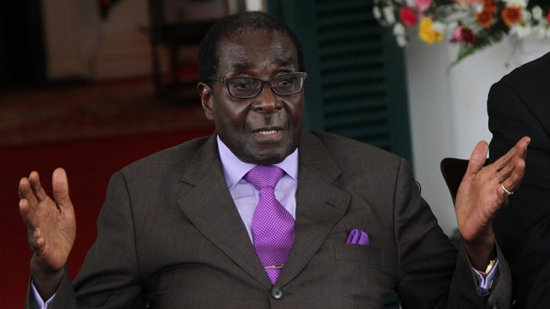Робърт Мугабе положи клетва като президент на Зимбабве за пети мандат