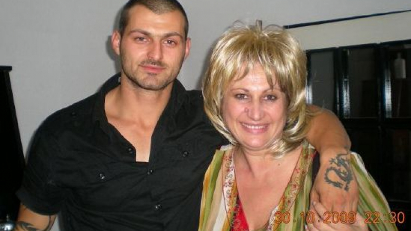 Майката на  Боби Райнов: Ако нарека убийците на сина ми цигани, ще е расистко