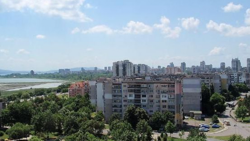 Страшен удар: Пенсионери с имотни далавери за 1,3 млн. лв. в Бургас