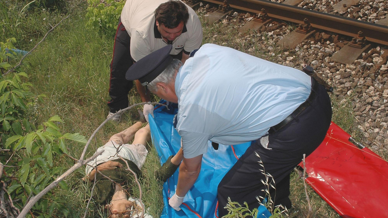 Бързият влак Бургас-София уби човек в Пловдив