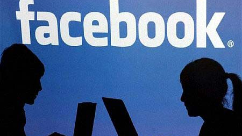 Фейсбук сее тъга и завист
